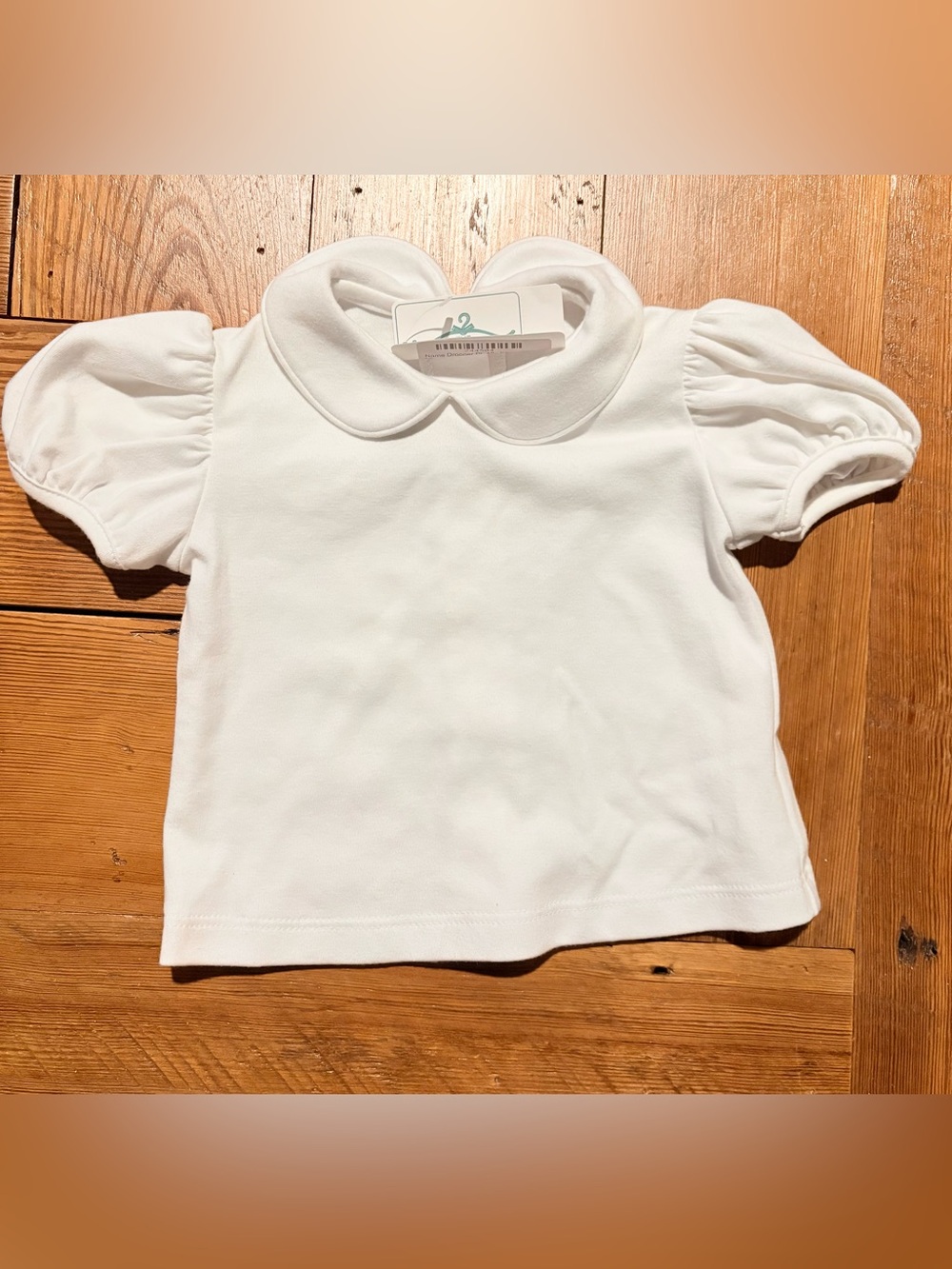 NWT White Peter Pan Collar Puff Sleeve Top
Infant size 6 months